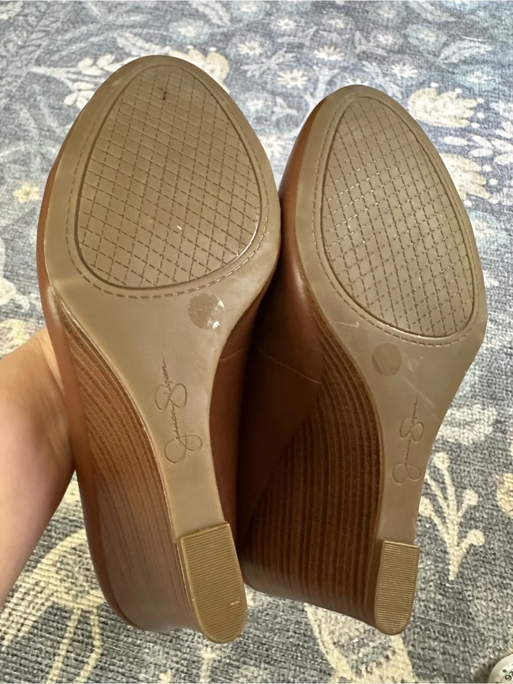 Jessica Simpson Brown Leather-Look Wedge Pumps size 8